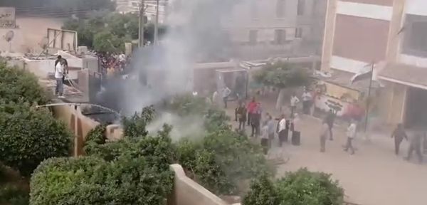 جانب من الحريق 