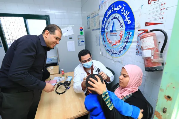 جانب من القافلة الطبية 