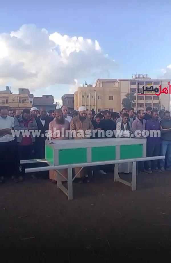 جانب من تشييع الجثمان 