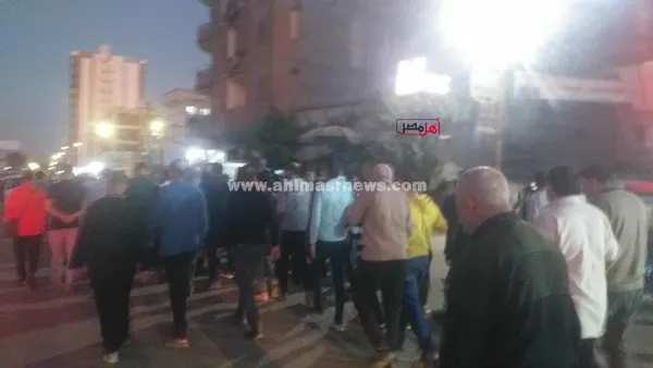 جانب من تشييع الجثمان 