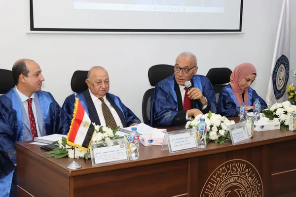 جانب من مناقشة الرسالة 