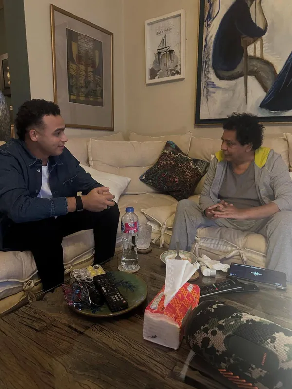 محمد منير ومصطفى حدوته 