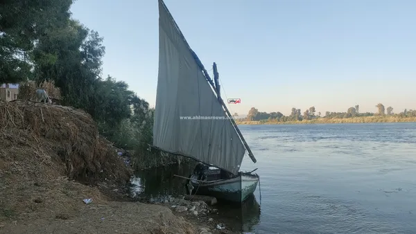 مركب شراعية 