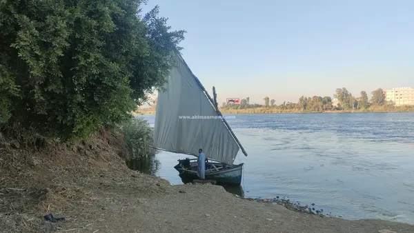 مركب شراعية 