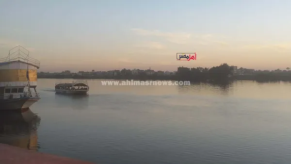 الإقبال على الرحلات النيلية بكفر الشيخ في ليلة رأس السنة 