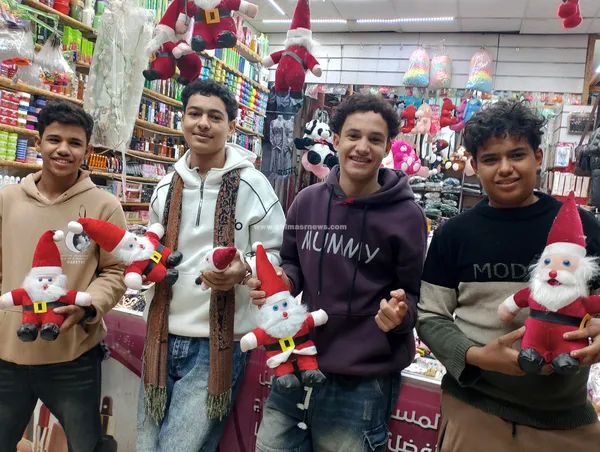 الإقبال على شراء بابا نويل 