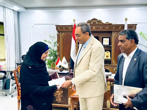 الحاجه فاطمه 