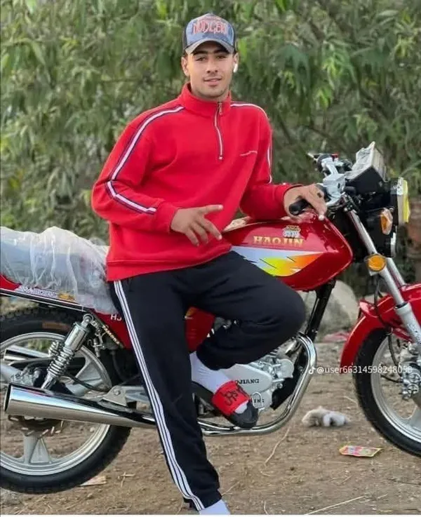 الشاب المتوفى 