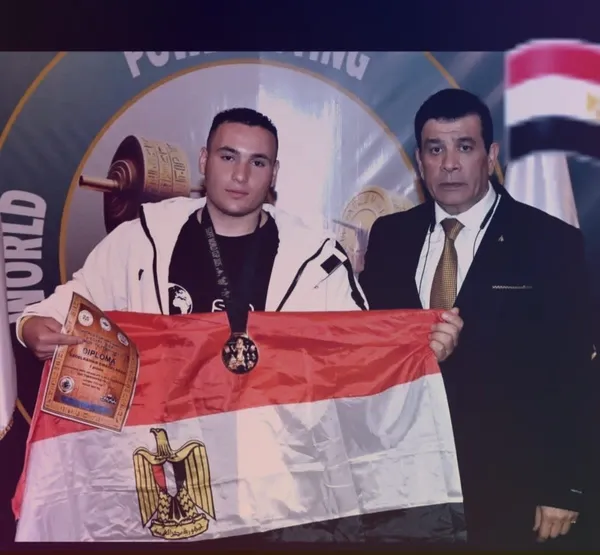 اللاعب عبدالرحمن البعلي بطل العالم في العاب القوي 