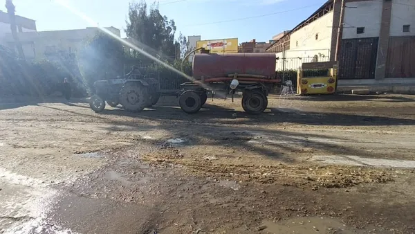 جانب من أعمال النظافة 