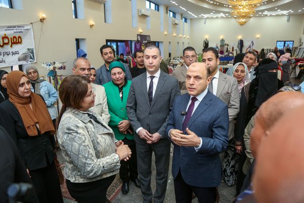 جانب من افتتاح المعرض 