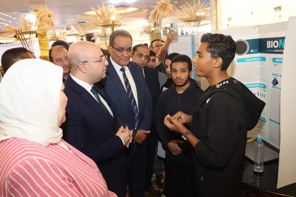 جانب من الافتتاح 