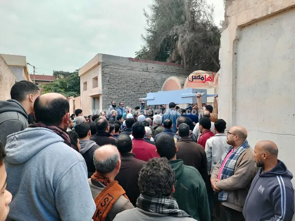 جانب من تشييع الجنازة 