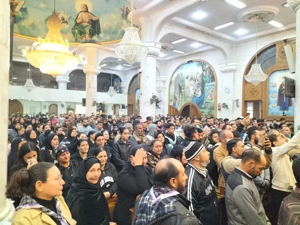 جنازة مينا جاد