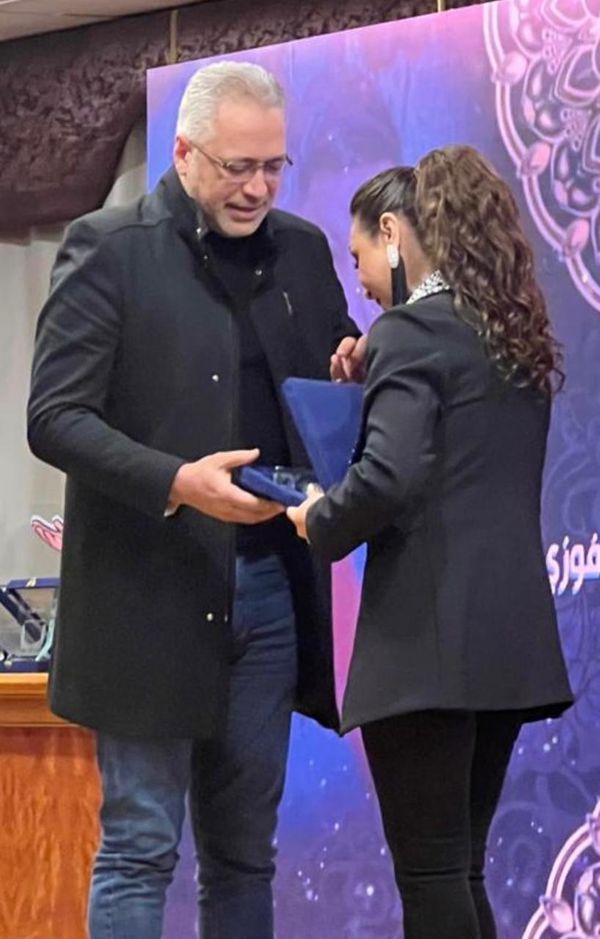 جوائز الإعلامية آمال العمدة 