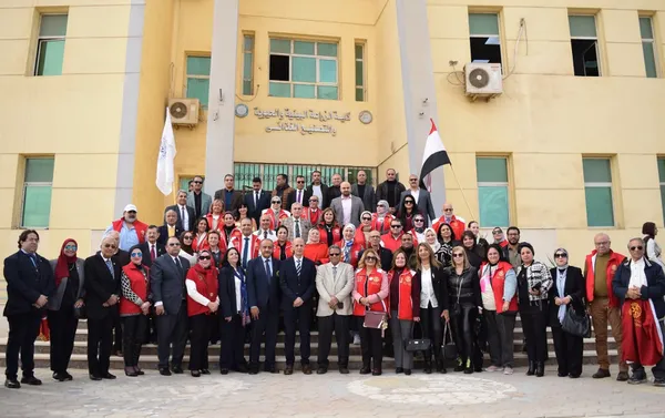 زراعة شجرة ماهوجنى 