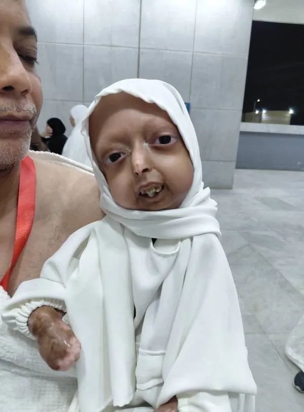 فتاه الشيخوخه 