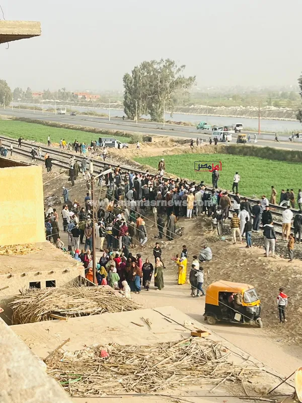 أهالي صبري الجبل يطالبون بنفق تحت شريط السكه الحديد 