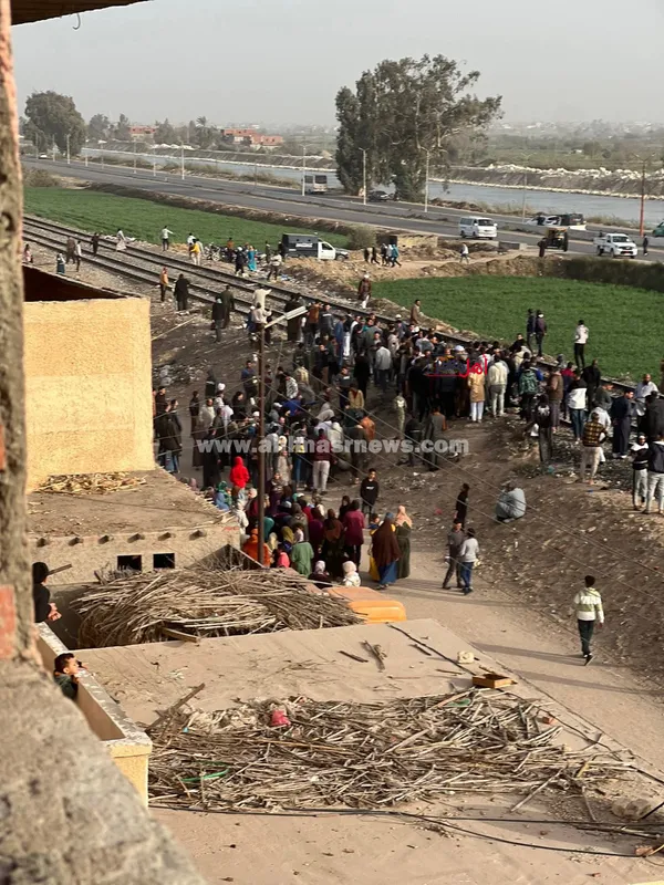 أهالي صبري الجبل يطالبون بنفق تحت شريط السكه الحديد 