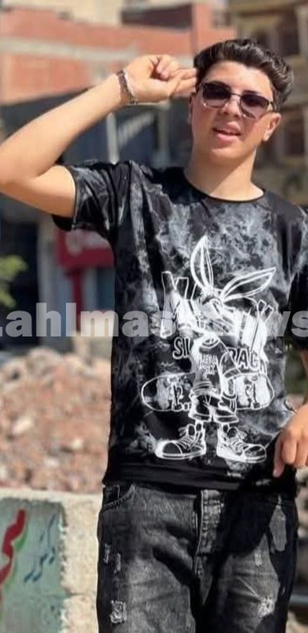 الشاب المتوفى إلى رحمة الله تعالى 