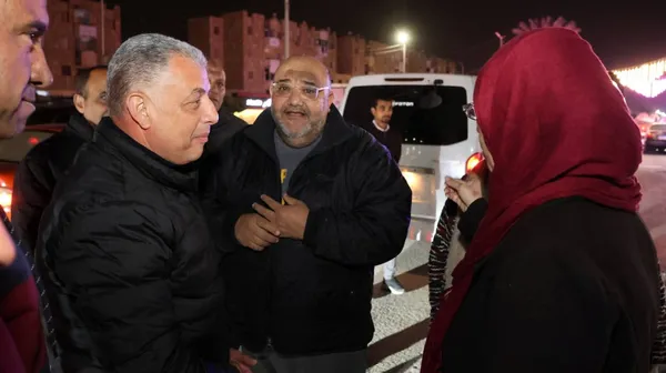 اللواء أكرم جلال محافظ الإسماعيلية يقوم حملات ليليه مفاجأة بحي ثالث 