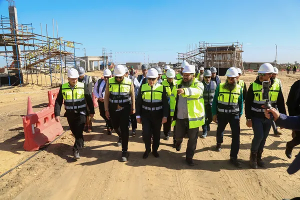 جانب من تفقد المصنع