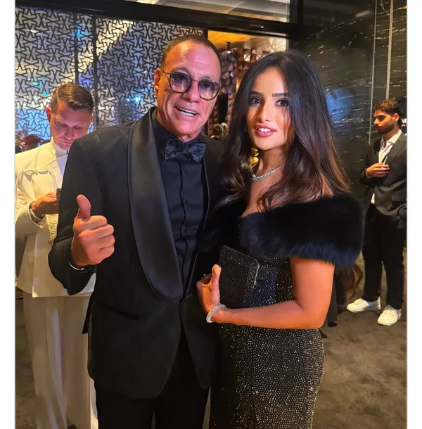 زينة وفان دام 