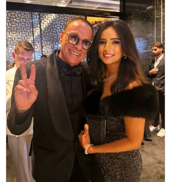 زينة وفان دام 