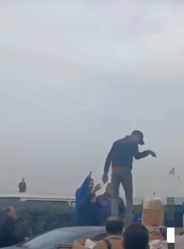 صورة مأخوذة من الفيديو