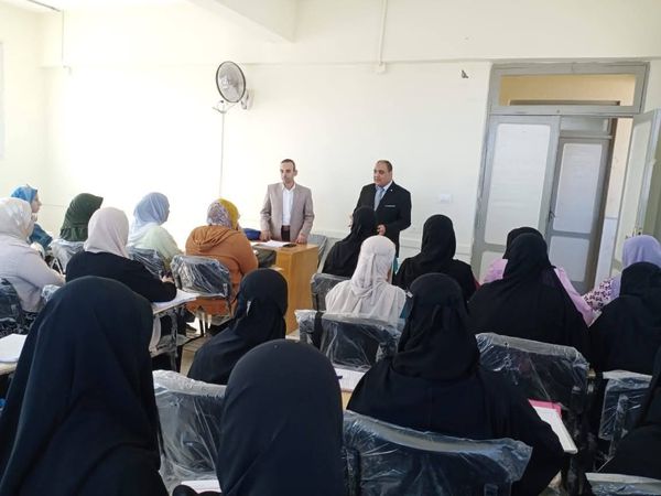 كلية البنات مطروح 