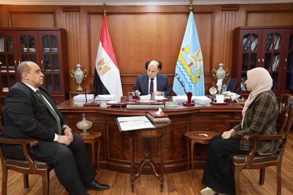 محافظ كفرالشيخ يعتمد مقترح تطوير شارعي الجيش وناجي شتلة بعاصمة المحافظة
