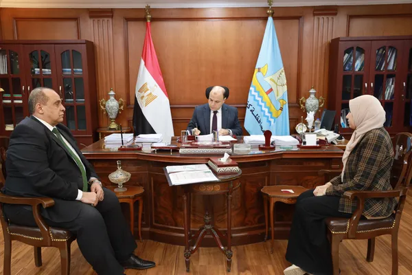 محافظ كفرالشيخ يعتمد مقترح تطوير شارعي الجيش وناجي شتلة بعاصمة المحافظة