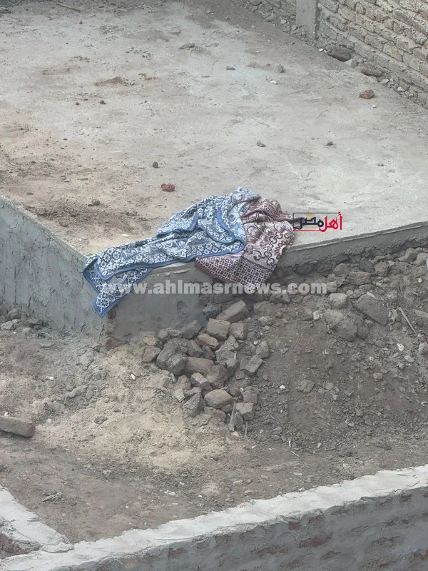 مدافن داخل منزل