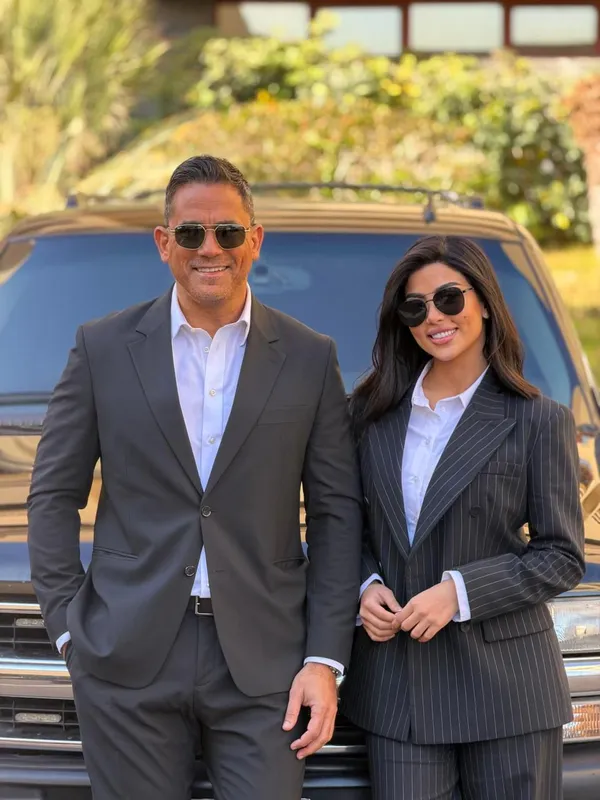 أمير كرارة وكارولين عزمي 