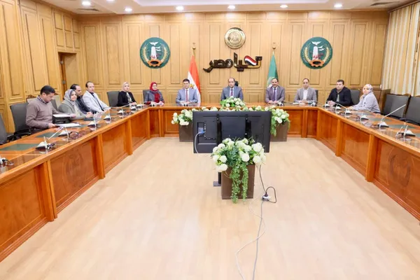 اجتماع محافظ المنوفية 