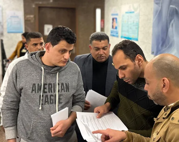 الدكتور علي رفعت مدير فرع الرعاية الصحية يتفقد جاهزية مستشفى فايد  