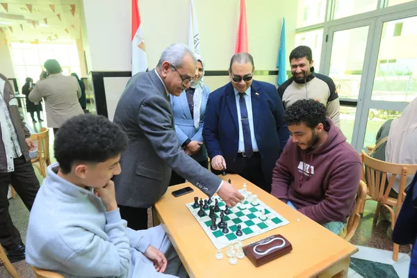 جانب من الافتتاح 