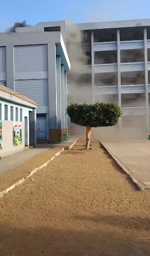 جانب من الحريق