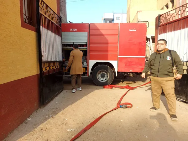 جانب من الحريق