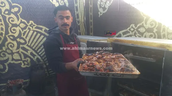 جانب من تجهيز الوجبات 