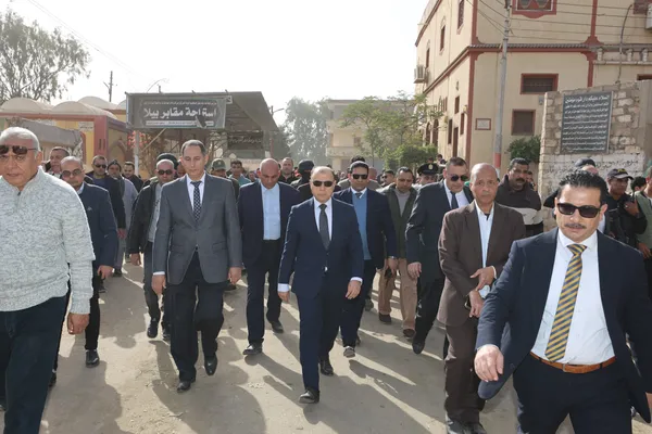 جانب من تشييع الجنازة 