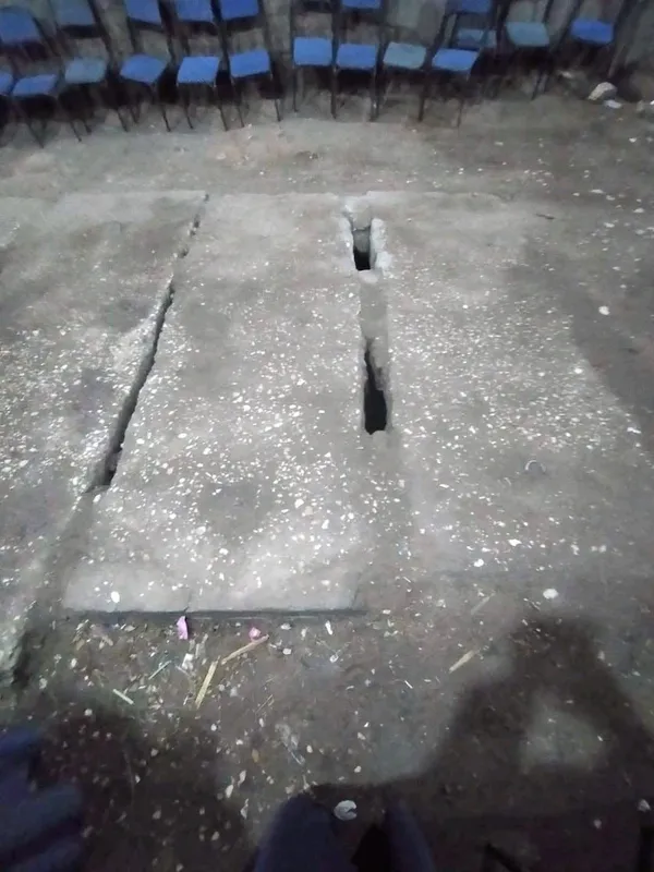 سقط بها طفل 