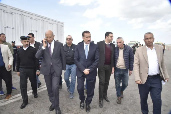 محافظ بورسعيد يوجه بسرعة تقديم الرعاية الطبية الكاملة للمصابين 