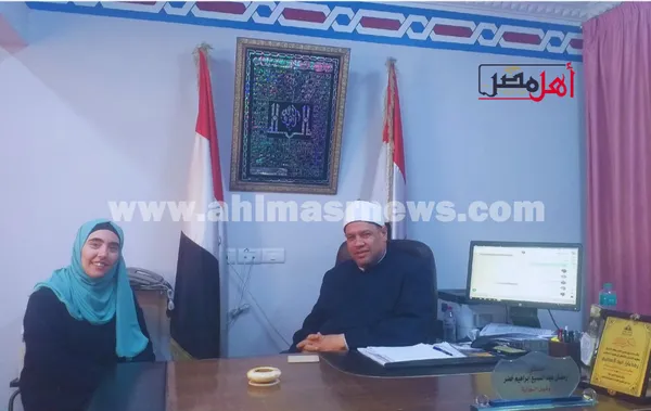محررة أهل مصر أثناء حوارها مع وكيل وزارة الأوقاف بكفر الشيخ 