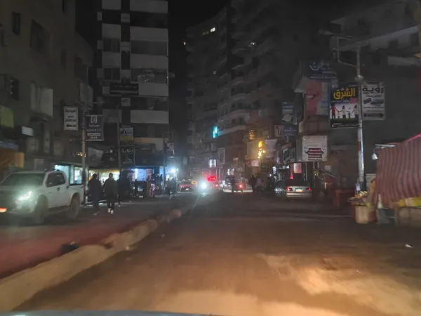 التزام المحال التجارية بقرار الغلق في كفر الشيخ 