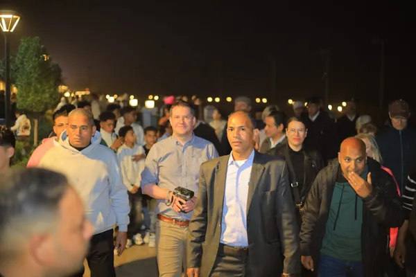 السياح بالممشى السياحى ببنى سويف 