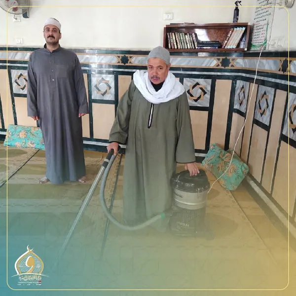 جانب من حملة النظافة 