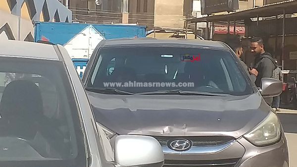 كابتن الشحات مبروك أثناء جنازة زوجته الراحلة 