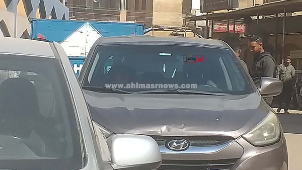 كابتن الشحات مبروك أثناء جنازة زوجته الراحلة 