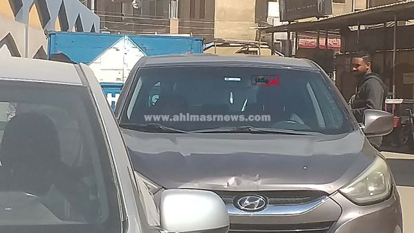 كابتن الشحات مبروك أثناء جنازة زوجته الراحلة 